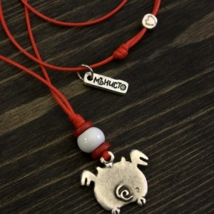 Martenitsa Necklace Flying Pig - Img 3