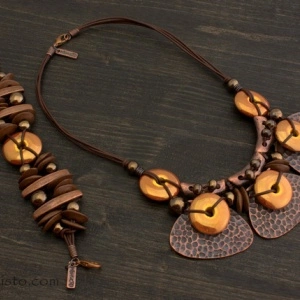 Women's Bracelet, Necklace & Earrings Set - Img 4