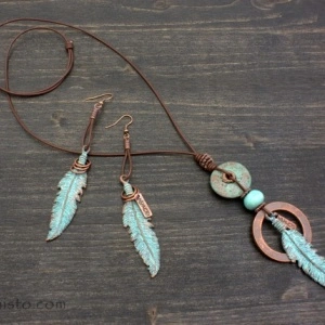 Комплект Пера - дамско колие и обеци
