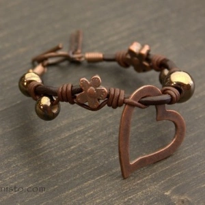 Women's Bracelet, Necklace & Earrings Set - Img 3