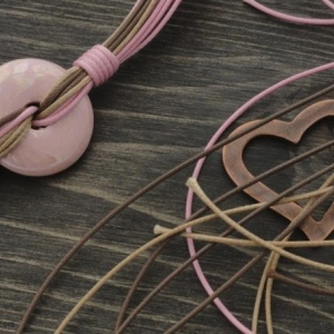 Women's Bracelet, Necklace & Earrings Set - Img 5