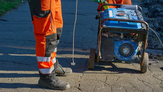 Generator pentru șantier mic: ce putere îți trebuie pentru bormașină, flex și compresor