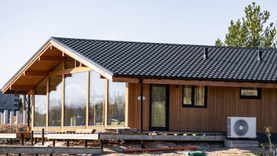 Casa pe piloni: ce este și când se recomandă această soluție de construcție?
