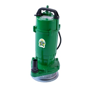 Small Farmer exhaust pump, 0.75 kW, maximum flow 3900 l/h, maximum pumping head 32m, cast iron pump body