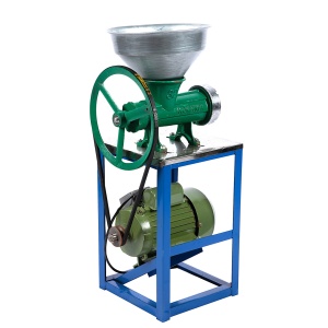 Meat mincing machine Micul Fermier, 750W, production capacity 84 kg/h, with stand