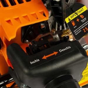 3HP, 52cc, 2-stroke petrol engine, single-speed, manual start - Img 3