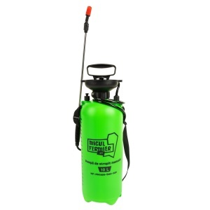 The Little Farmer spray pump, 10L capacity, manual
