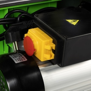 Zdrobitor struguri electric Micul Fermier 0.55kW, cuva 30L, capacitate maxima de productie 1000 Kg/h, cu desciorchinator - Img 6