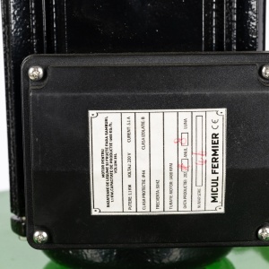 Razatoare de legume si fructe fara samburi Micul Fermier, 1.1KW, capacitate de productie 1200Kg/h, volum 35L - Img 9