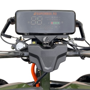 Triciclu Electric 2000W, cu reductor, Voltarom, SuperBox, SPX2, fara permis, viteza maxima 25 km pe ora, autonomie max. 68 km, verde