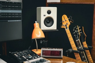 Monitor studio activ KRK Kreate 5 Latte – 5”, Bluetooth, bi-amplificat - Img 5