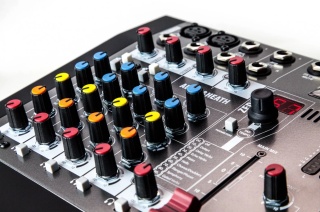 Mixer Allen & Heath ZED-6FX 6 Canale GSPre 61 Efecte - Img 8