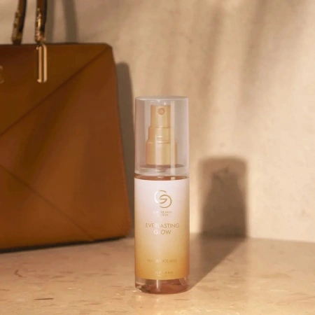 Spray parfumat pentru corp Giordani Gold Everlasting Glow NEW - Img 3