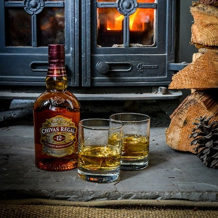 Whisky Chivas Regal 12YO, Blended 40%, 0.7l +2 Pahare - Img 4