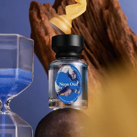 Apă de parfum Top Scents Neon Oud New - Img 3