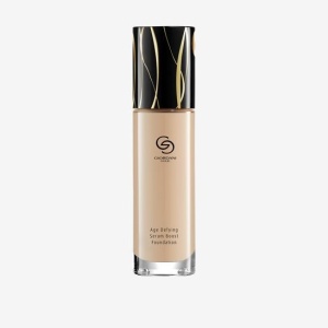Fond de ten cu ser anti-îmbătrânire Giordani Gold Vanilla Cool