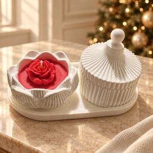 Set decorativ cu lumânare trandafir și recipient cu capac