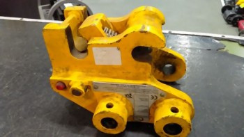 Quick Hitch mecanic pentru miniexcavator JCB MINI 801