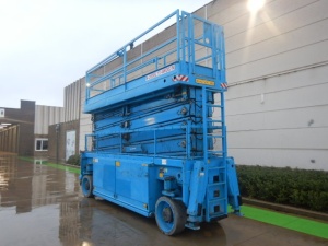 Platforma foarfeca electrica 28m Hollandlift N-265EL13 4WDS/N - 2009