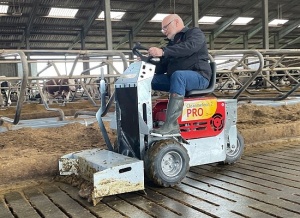 Scut impingere dublu CM2 PRO ASS 900