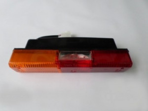 Lampa spate stanga pentru tractor Fiat