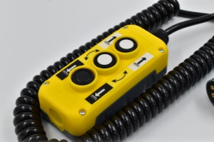 Telecomanda cu 3 butoane pentru lifturi hidraulice Bar Cargolift - Img 4