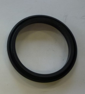 Garnitura din cauciuc negru pentru incarcatoare Manitou