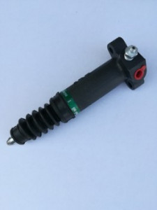 Cilindru receptor ambreiaj pentru tractor Fiat