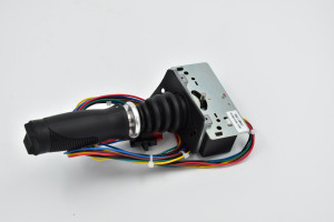 Joystick deplasare si directie nacela JLG JL-1001212415 - Img 3