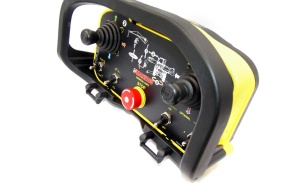 Kit comandă radio MANITOU MRT 907231, compus din telecomandă și anten - Img 3