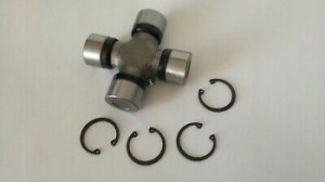 Cruce cardanica 93mm x 30mm transmisie pentru buldoexcavator JCB