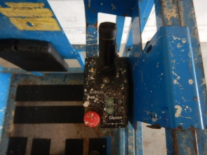 Nacela foarfeca electrica 14m Genie GS4047 - 2014 - Img 4