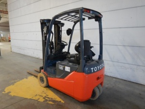 Stivuitor electric 1600kg 3 roti Toyota 8FBEK16T An 2018 - Img 5
