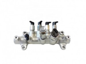 Conducta de injectie pentru buldoexcavator JCB JS