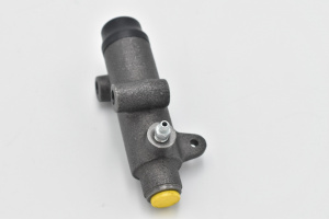 Pompa de frana pentru incarcator telescopic Merlo 046839 - Img 1