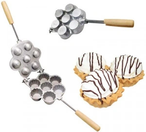 Forma pentru mini-tarte – 7 cavități, din aluminiu dur, cu mânere din lemn, pentru aragaz