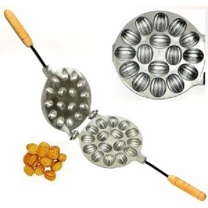 Forma pentru prăjituri tip nuci – 16 orificii, din dur aluminiu, mânere de lemn, pentru aragaz