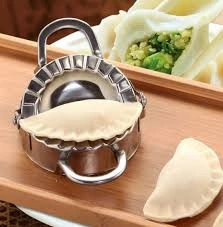 Forma pentru colțunași si ravioli din otel inoxidabil, diam 7 cm