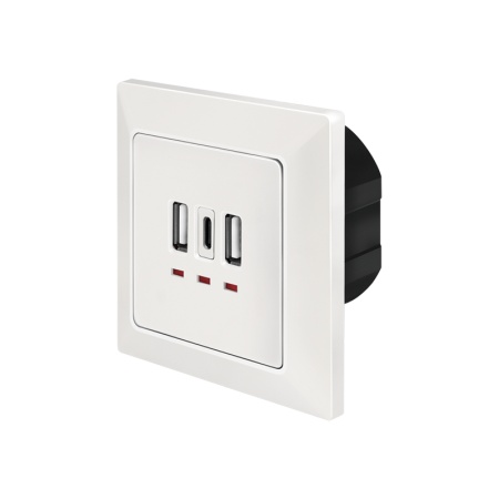 Logilink uzidna utičnica, 2 USB-A, 1 USB-C