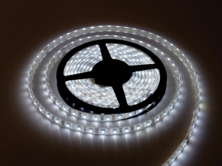 XLED 2835W-120 Led traka IP20,6500K,120 Led/m,9.6W/m,10-12Lm,5m kotur,Bela
