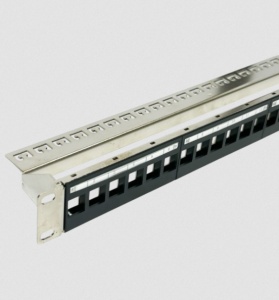 Patch Panel 24P 19 1U bez modula Lintech - Img 2