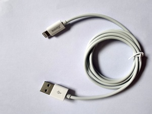 Xwave USB IPHONE 2M 3A,lightning,PVC beli - Img 2