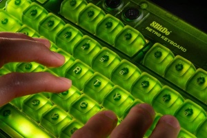 Bežična tastatura 8BitDo Retro 87/mehanička/RGB/XBOX Green + Dual Super Buttons - Img 2