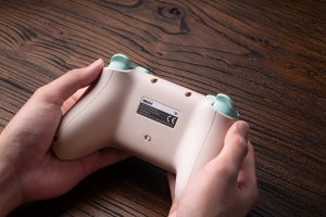 Bežični gamepad 8BitDo Ultimate 2C Windows/Android/Tri-mode/Hall Effect/Vibracija/typeC/Mint Edition - Img 2