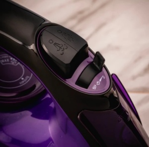 VOLTZ pegla na paru V51050E 2400W,ljubicasta,rezervoar za vodu 220ml - Img 2
