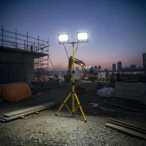 Prenosni LED reflektori na stalku 2x50W - Img 3
