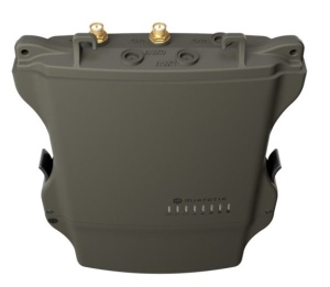 MikroTik L23UGSR-5HaxD2HaxD-NM NetMetal ax RouterOS L4 EU - Img 2