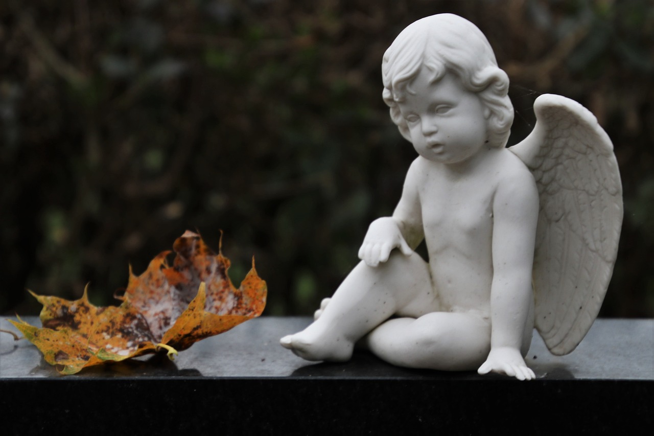 Cum sa alegi statuete decorative potrivite pentru fiecare camera