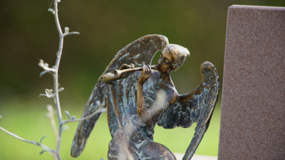 Cum sa creezi o atmosfera mistica cu statuete decorative tematice