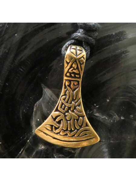 Pandantiv bronz Topor 2.5cm